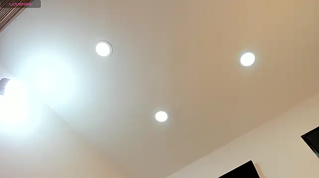sarita_loven live cam preview