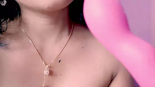 sexyhoney27 webcam