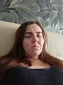 MilaMature webcam