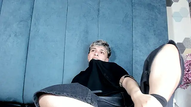 Megan_Thompson_ webcam