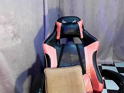 BrendaMore webcam