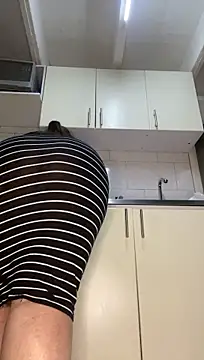 Chloee_Peach