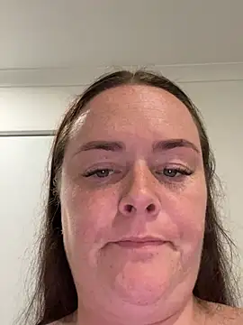 carinabro10 webcam