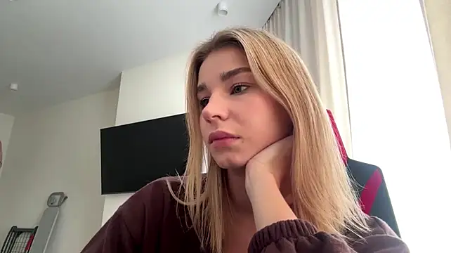 PickmeGirl webcam