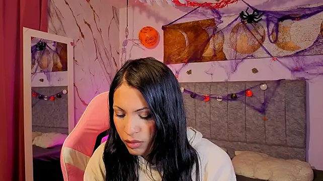 clara_evanss webcam