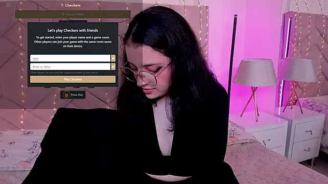 Nina_Thomps webcam