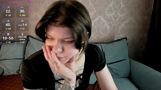 BellaM00N live cam preview
