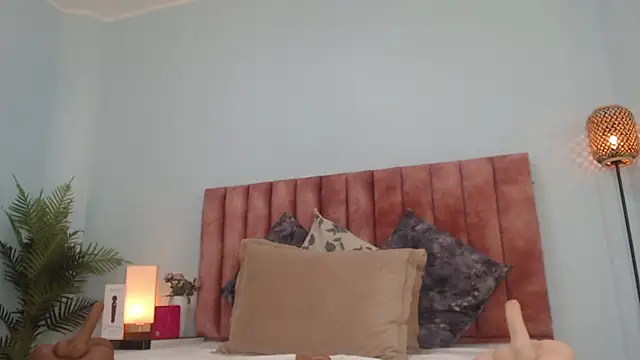 nana_levy webcam
