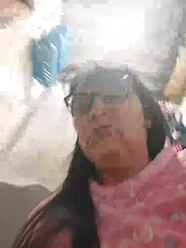 clarita_01 live cam preview