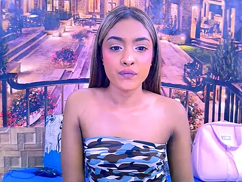 IndianPretty14u2Luv live cam preview