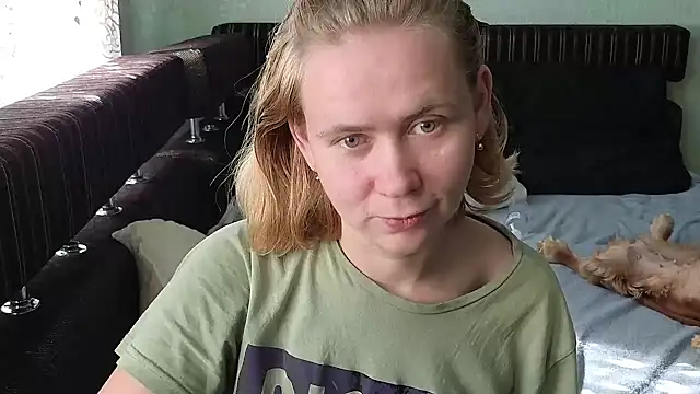 Riley_Roo webcam