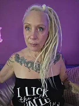 JaninaSecrets_ webcam