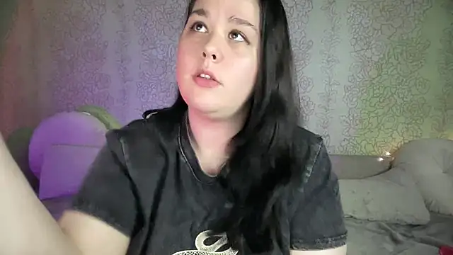 IvyLebelly webcam