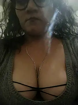 checheludo23 live sex cam