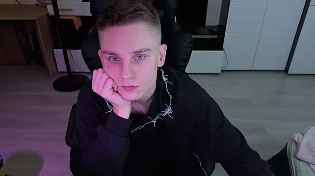 pvlpstvy live cam on StripChat