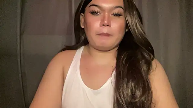 RedHead_Thalia live cam on StripChat