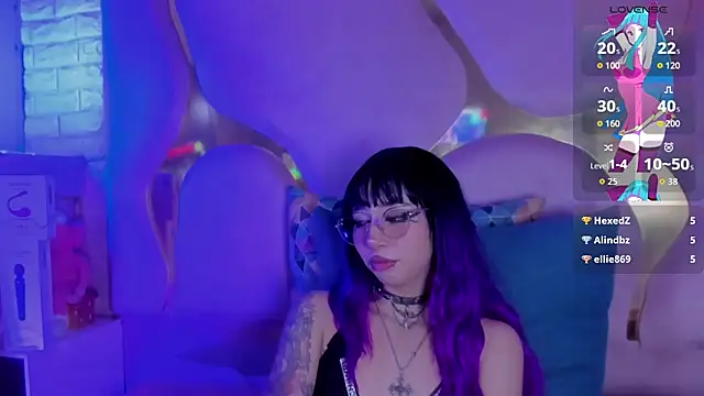 Niina_sssy live cam on StripChat