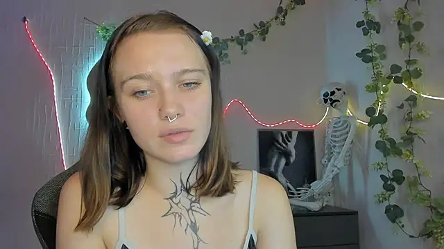 Elastikisss live cam on StripChat