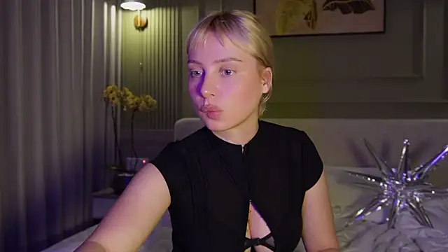 SweetPunisherr live cam on StripChat
