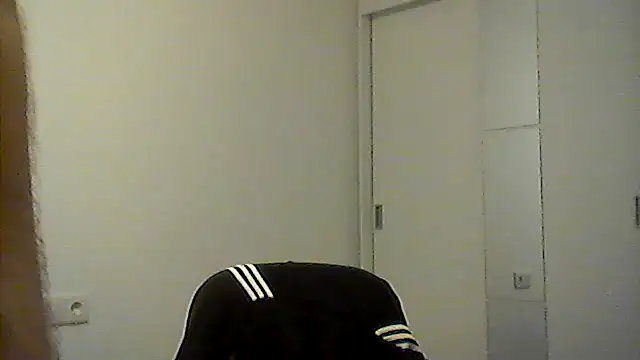 Loveee6969 live cam on StripChat