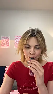 TalyaMeow live cam on StripChat