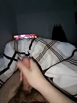 Madetonut5 live cam on StripChat