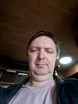 Pokaz2020 live cam on StripChat