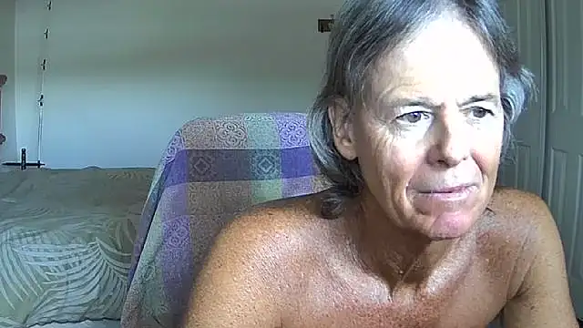 nakeedcowboi65 live cam on StripChat