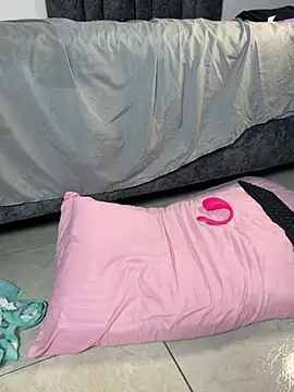 Natasharuso webcam