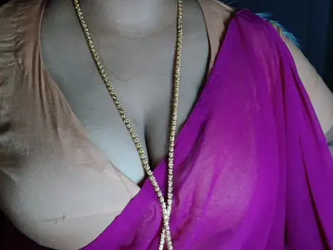 Sanjana401 live cam on StripChat