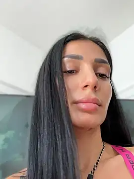 Vicky_luxe