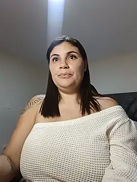 Secret_Bella webcam