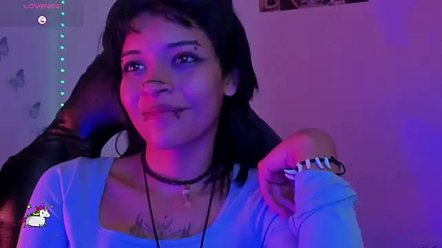 Anny_Kiitty webcam