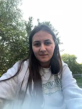 BrunetteNymph webcam