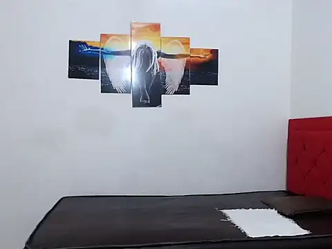 Xanderrt live cam on StripChat