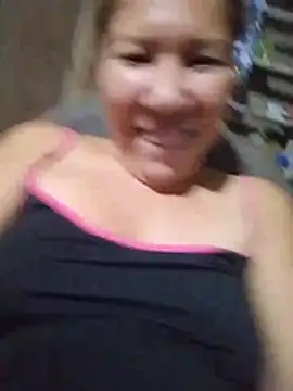 mona01_ webcam