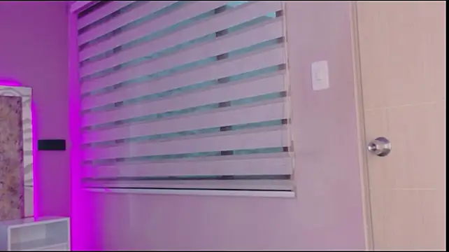 Salomebloom_ webcam