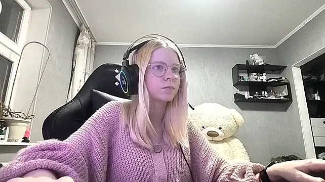 PlumyPrance webcam