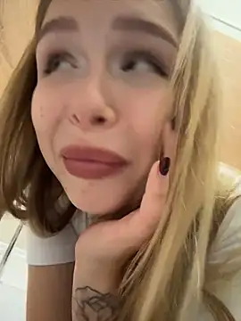 Liza_risky webcam
