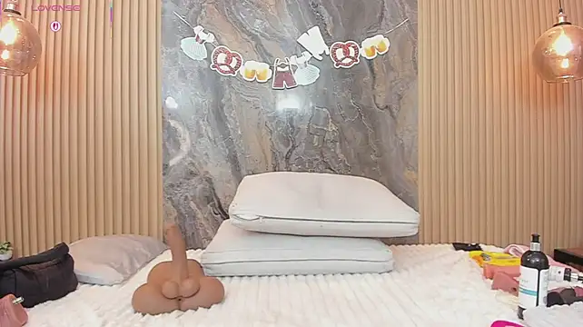 mary_spencer webcam