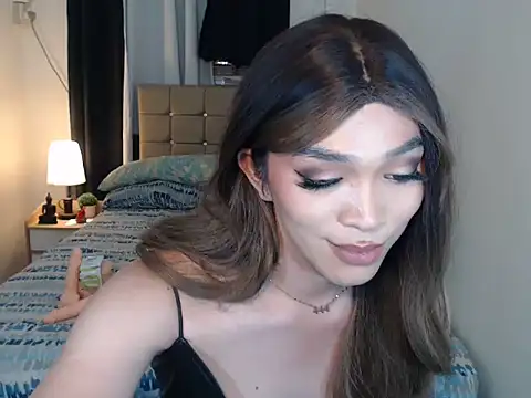 loveasianjhaine24 webcam