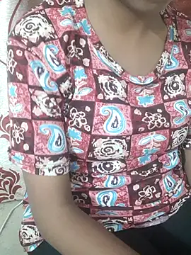 Your_Alinaa webcam