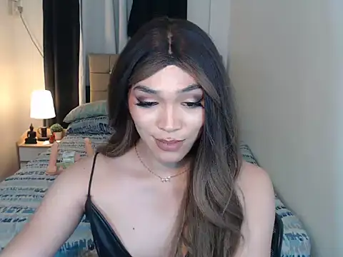 loveasianjhaine24 webcam
