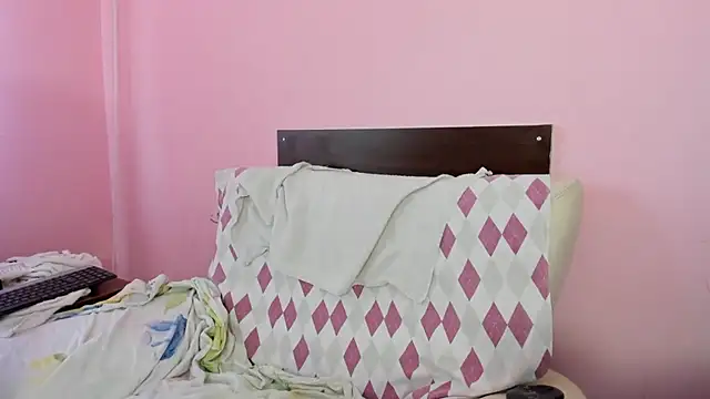 HotSweetAngel live cam on StripChat