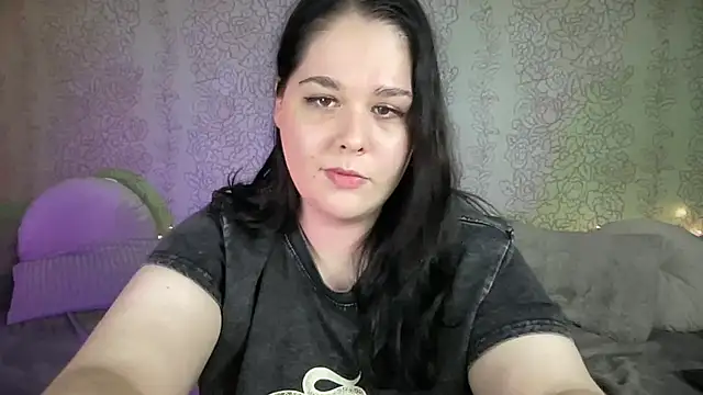 IvyLebelly webcam