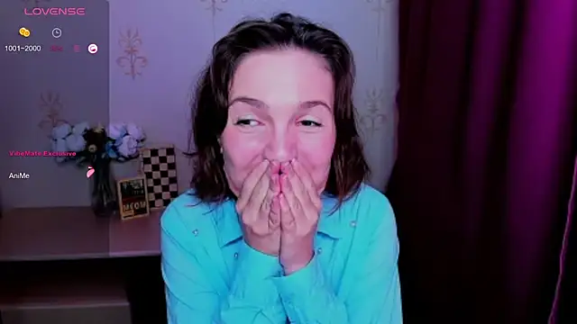 KindHazelHere_ webcam