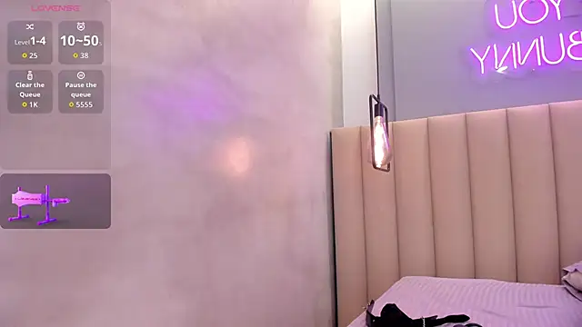 Naomymonroe_ webcam