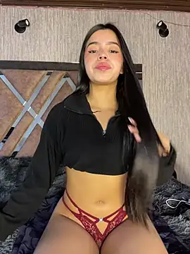 LunaMoore_Pink