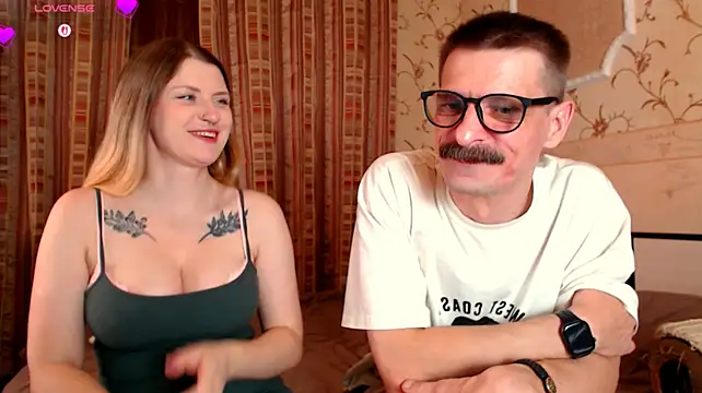 cozycurves (Ask my age) - jerk off hard cock