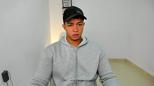 zayn_v1p (M twink) - Masturbation + oil show